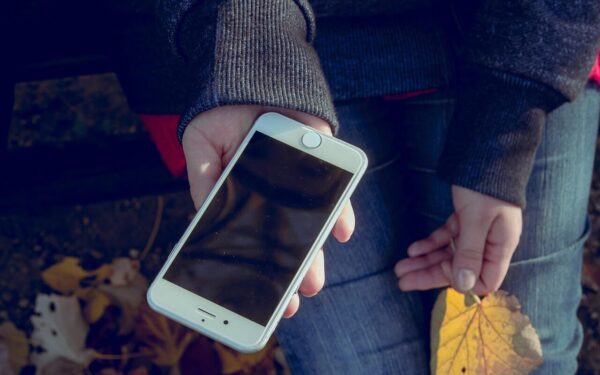 Šokas technologijų pasaulyje: Apple tyliai numarina iPhone 18 – nutekėjo naujas išleidimų grafikas