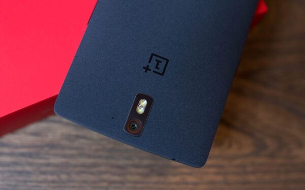 Šokiruojantis nuosmukis: kodėl populiarūs „OnePlus“ telefonai traukiasi iš rinkos?