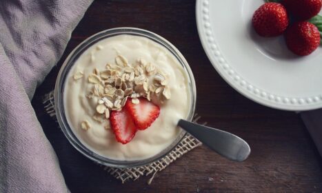 yogurt, strawberries, food, fruit, berry, breakfast, yoghurt, dairy, vanilla, healthy, nutrition, delicious, diet, sweet, organic, tasty, meal, snack, dairy product, flat lay, yogurt, yogurt, yogurt, yogurt, yogurt, breakfast, yoghurt