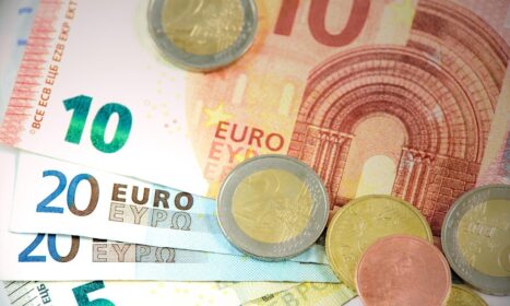euro, money, currency, european, the background, loan, cash, crisis, economy, business, pool, coins, europe, bank note, finances, the market, bank, banking, pay, payment, making, investment, price, change, rich, bill, economic, income, prize, coin, success, union, tax, budget, brexit, paycheck, euro, euro, euro, euro, euro, price, budget