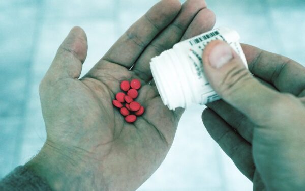 Ar jūsų organizmas tikrai pasisavina vitaminus? Šių papildų naudojimas tuščiu skrandžiu yra bevertis