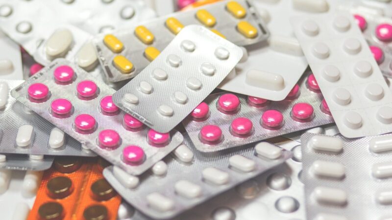 Skandalas Suomijoje: tūkstančiai žmonių liko be vaistų dėl farmacijos bendrovių turtų dalybų