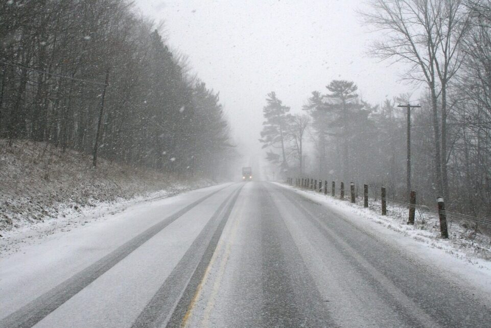 winter, nature, snow, road, snow storm, car wallpapers, car, trip, roadtrip, snowstorm, gray car, gray road, gray snow, gray storm