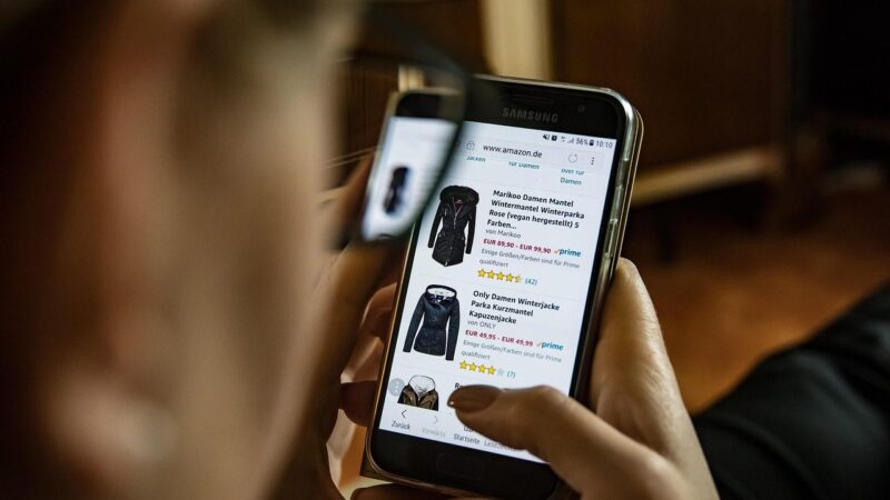 Lietuviai perka internetu kaip niekad: nauji skaičiai stebina net ekspertus