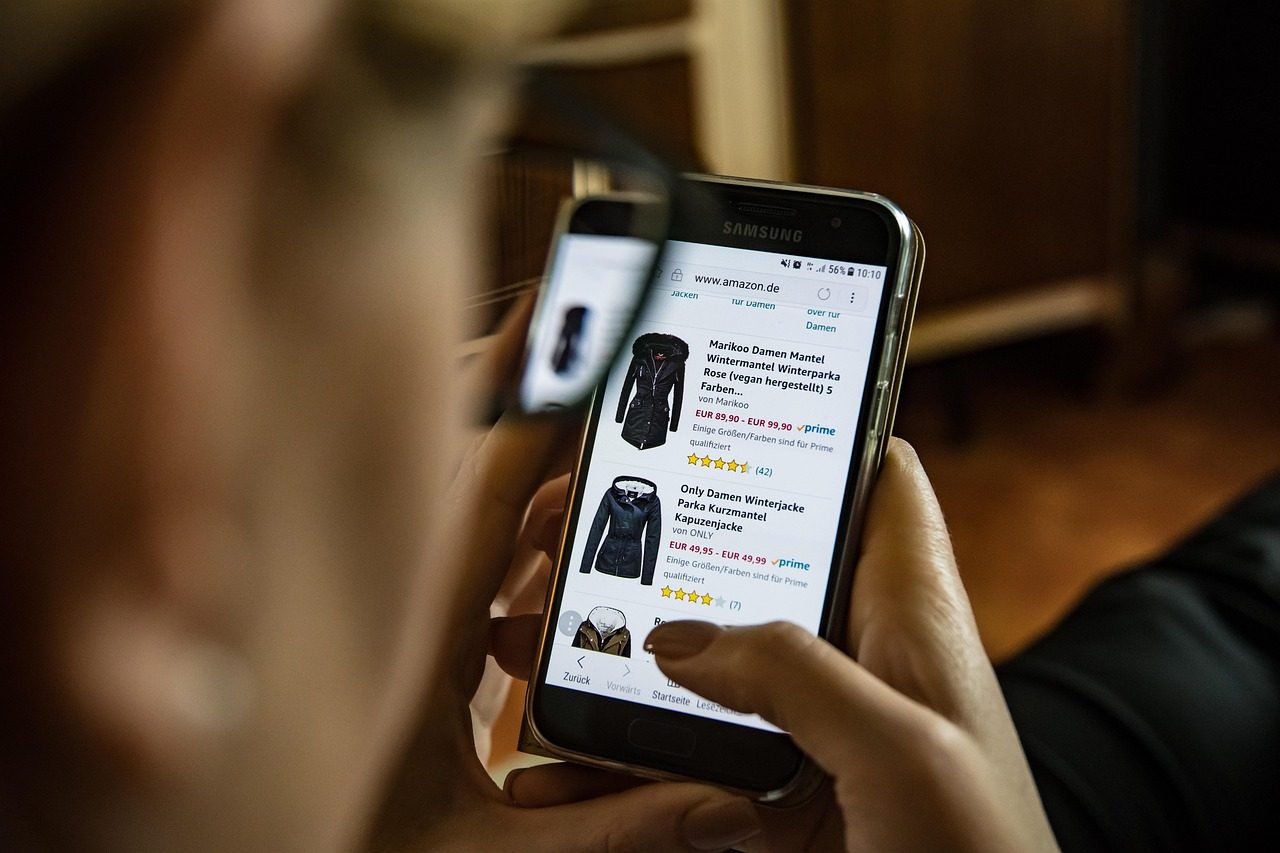 Lietuviai perka internetu kaip niekad: nauji skaičiai stebina net ekspertus