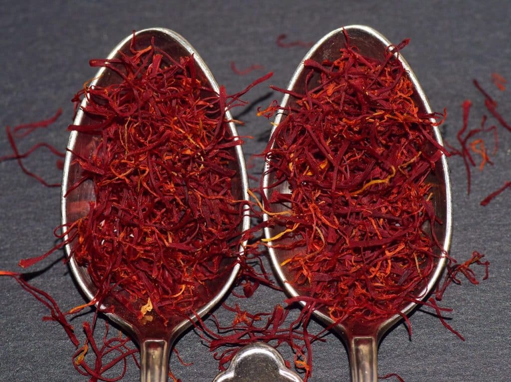saffron, saffron strands, kitchen, cook, taste, aroma, red, nature, spoon, meal, refine, tender, expensive, seasoning, food, real, real saffron, saffron, saffron, saffron, saffron, saffron