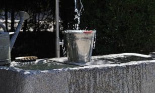 water, bucket, nature, old, old bucket, handle, isolated, used, garbage can, leaking, painter, cleaning bucket, flow, worn out bucket, fire fighting water, extinguish fire, wall paint, drops, worn, wooden bucket, toy, vessel, plastic, bucket, bucket, bucket, bucket, bucket