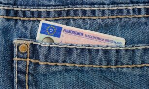 driver's license, driving school, driving licence, cardboard, driving instructor, traffic, road, control, driving lessons, driver's license, driving school, driving school, driving school, driving school, driving school, driving licence, driving licence, driving licence, driving licence, driving instructor