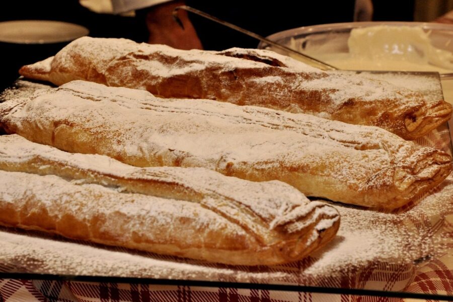 strudel, trentino, food, sweets, strudel, strudel, strudel, strudel, strudel