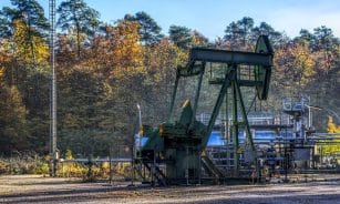 ölpferd, oil pump, support financially, crude oil, fuel, industry, oil, energy, power, equipment, technology, oilfield, environment, hdr, high dynamic range, contrast, crude oil, crude oil, crude oil, crude oil, crude oil