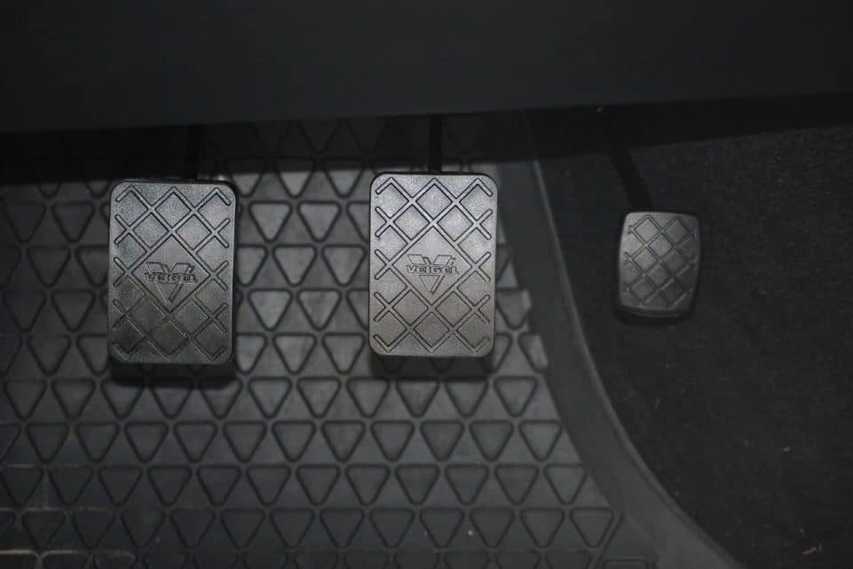 accelerator, clutch pedal, clutch, brake pedal, brake, automobile, accelerator, accelerator, clutch pedal, clutch pedal, clutch, clutch, clutch, clutch, clutch, brake pedal, brake pedal, brake pedal, brake, brake