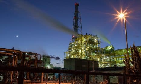 night view, plant, oil-related plant, chimney, steam, crescent moon, light, glow, afterlight, osaka bay shore area, japan