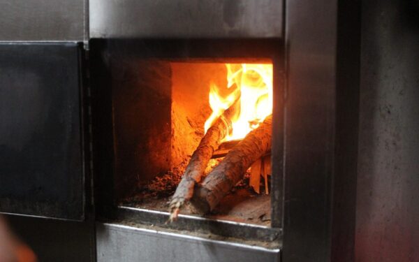 Malkos dega per greitai? Ši gudrybė padės šildyti namus dvigubai pigiau