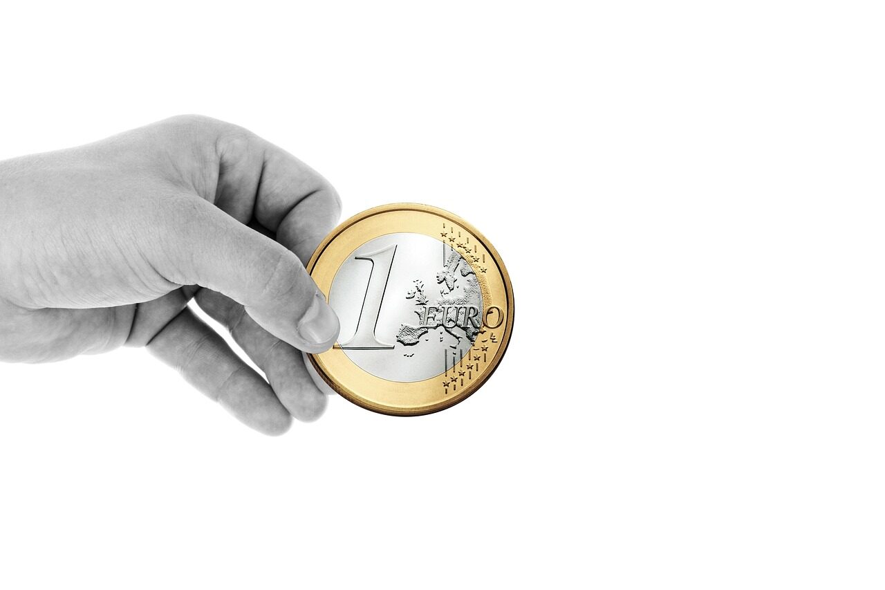Pradedama išankstinė prekyba monetomis, įamžinančiomis Sausio 13-osios įvykius