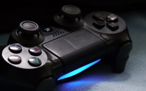 „Sony” planas sukrėtė žaidėjus: kodėl nauji „PlayStation” hitai nepasieks jūsų kompiuterių?