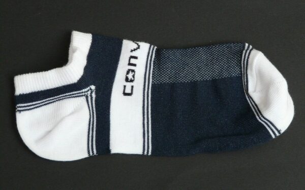 Nebemeskite skylėtų kojinių: šis triukas darže padės sutaupyti ir padidinti derlių