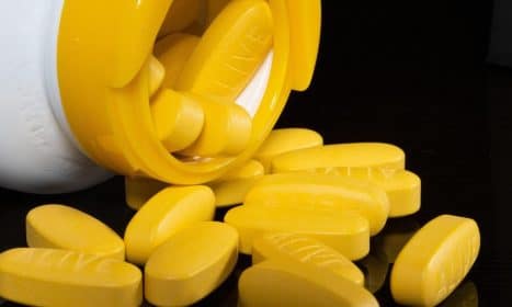 pills, supplement, medicine, treatment, dose, vitamin, pharmacy, medical, health, disease, pharmaceutical