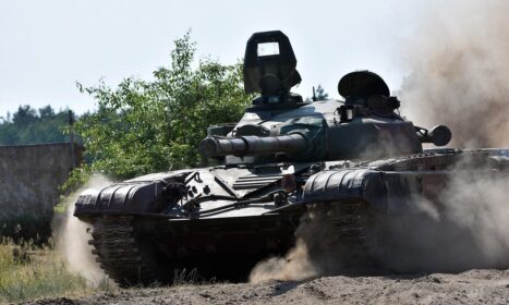 main battle tank, military vehicle, military exercises