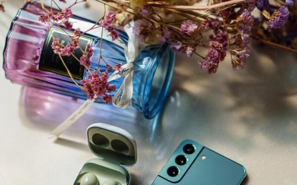 „Samsung Galaxy S26“ dizainas patvirtintas: plonesnis korpusas, stambesnė kamera