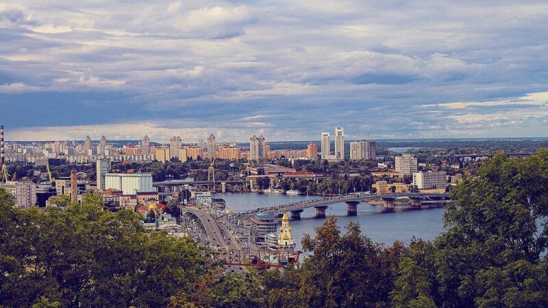 Kombinuota oro ataka: nuo sostinės iki Zaporižios – sprogimai visoje šalyje