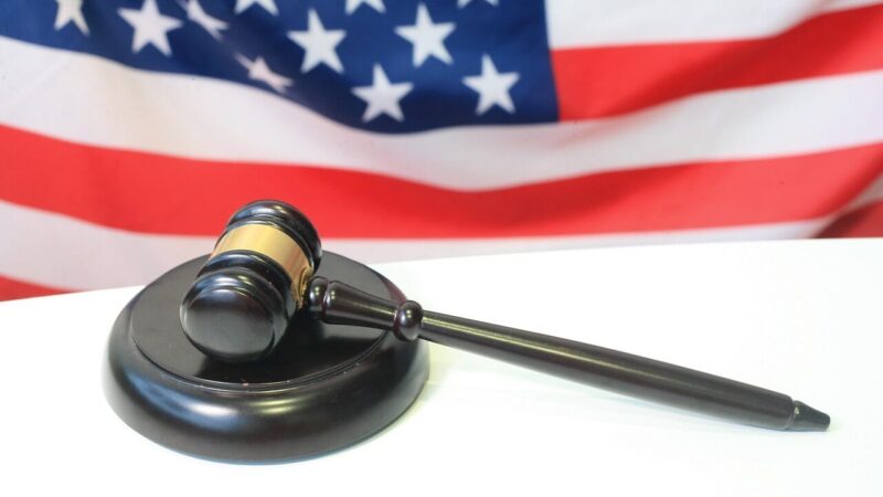 Epsteino aukų tapatybės pasklido internete: keliama byla JAV vyriausybei