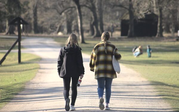 Šis paprastas 5 minučių įprotis kasdien gali pratęsti jūsų gyvenimą: mokslininkai nustatė stebuklingą efektą