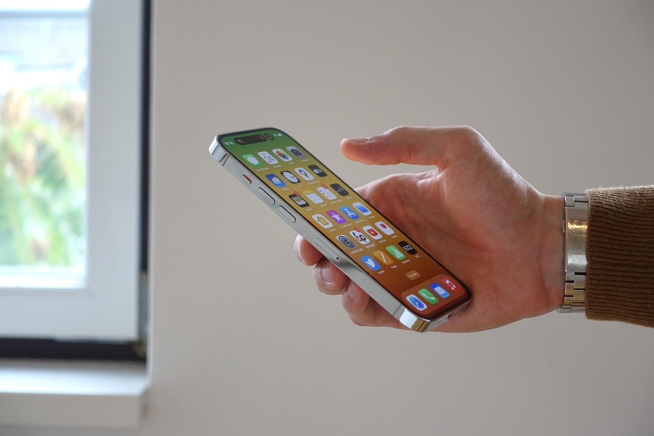 Jūsų „iPhone“ taps asmeniniu gydytoju: atskleidė, kokias „iOS 27“ naujoves vartotojams ruošia „Apple“