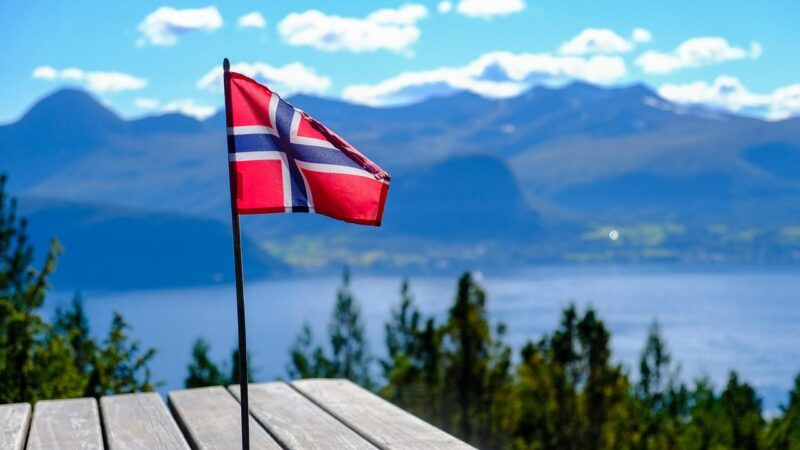 Epsteino skandalas Europoje gilėja: Norvegija pradėjo vidinį tyrimą, nušalinta diplomatė