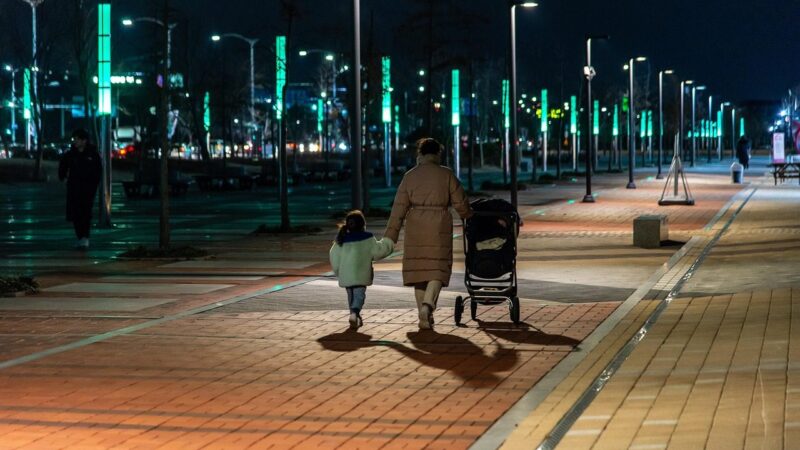 Mėgstate naktį būti aktyvūs? Mokslininkai perspėja: jūsų širdis kenčia labiau nei manote