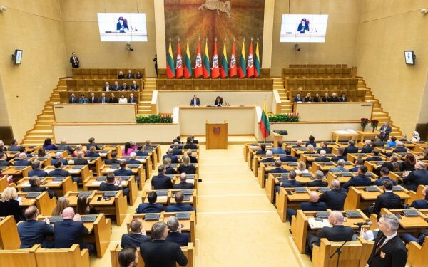 Ar krizė tikrai baigta? Vyriausybė atšaukė ekstremalią situaciją