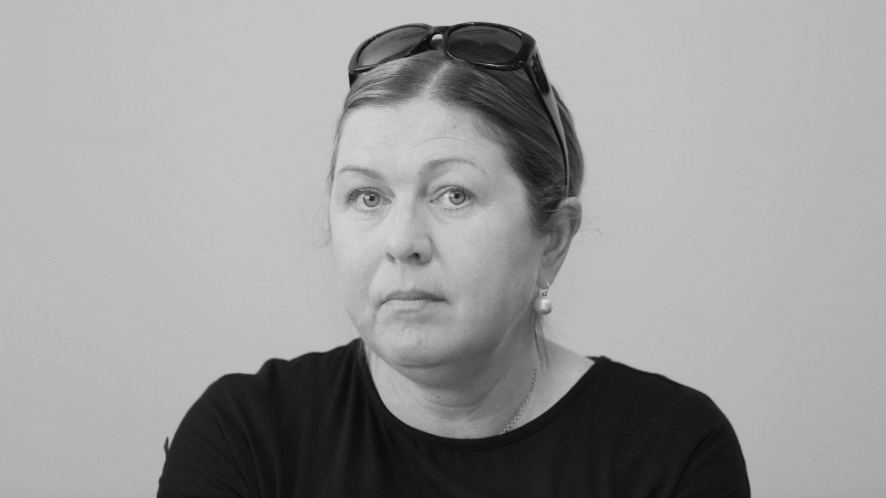 Šokas Baltijos kultūros pasauliui: netikėtai mirė skandalingoji latvių rašytoja Nora Ikstena