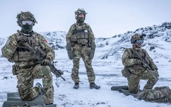 Įtampa su NATO auga: Trumpas vėl reiškia pretenzijas į Grenlandiją