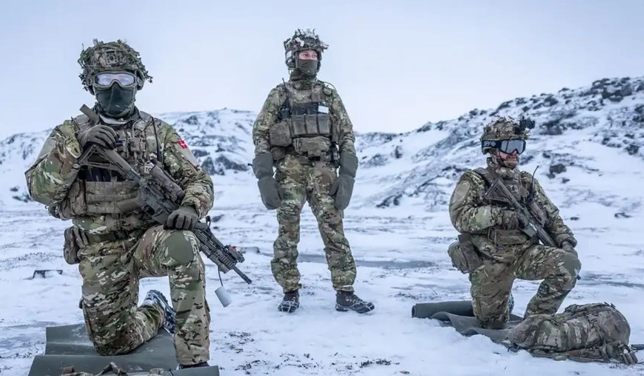 Įtampa su NATO auga: Trumpas vėl reiškia pretenzijas į Grenlandiją