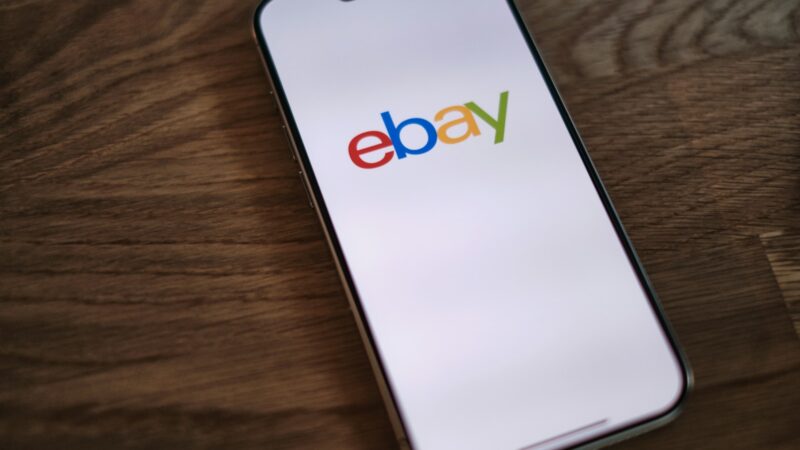 Milžiniški pokyčiai „eBay“: štai kodėl 800 žmonių netenka darbo, o įmonė leidžia milijardus