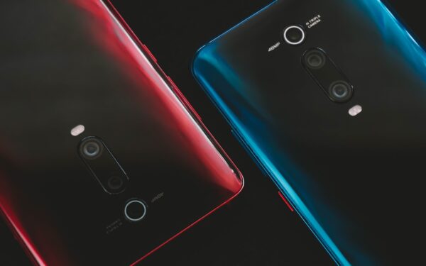 Atsibodo kasdien krauti telefoną? Naujas „Xiaomi“  telefonas su 9000 mAh baterija laikys kelias dienas