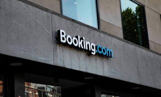 a sign on the side of a building that says bookking com