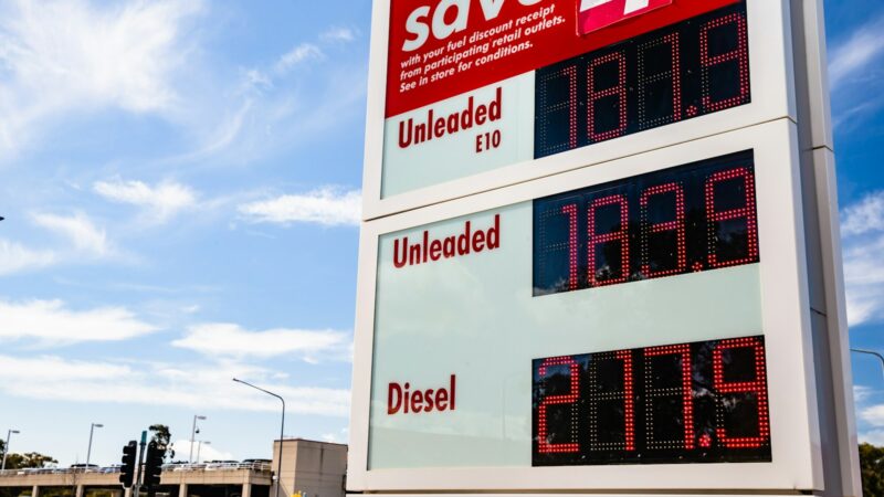 Sąskaitos už šildymą vėl gąsdins? Europos Komisija skubiai ieško būdų, kaip atpiginti energiją