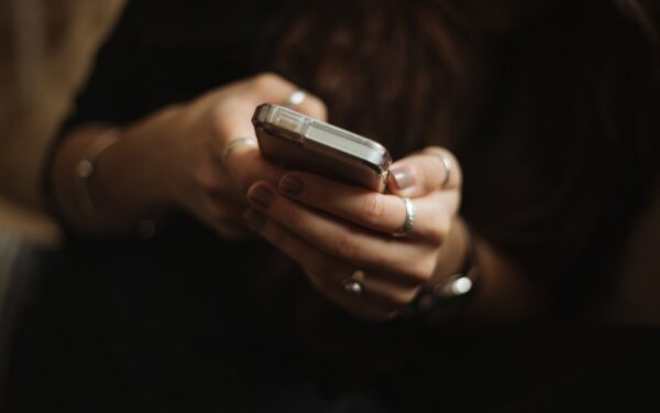 Iškeičiau 1000 eurų telefoną į mygtukinį: sužinokite, kas nutiko po mėnesio be išmaniojo