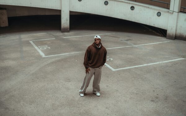 Daugiau jokių „vyriška“ ar „moteriška“: pamatykite, kaip neutrali mada keičia mūsų įpročius