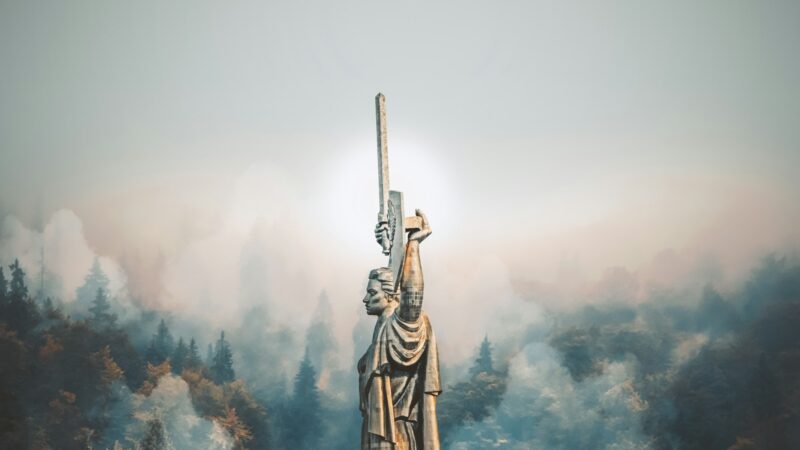 Paaiškėjo, kas keliauja į Ukrainą iš Lietuvos Seimo: sąraše – ne tik automobiliai