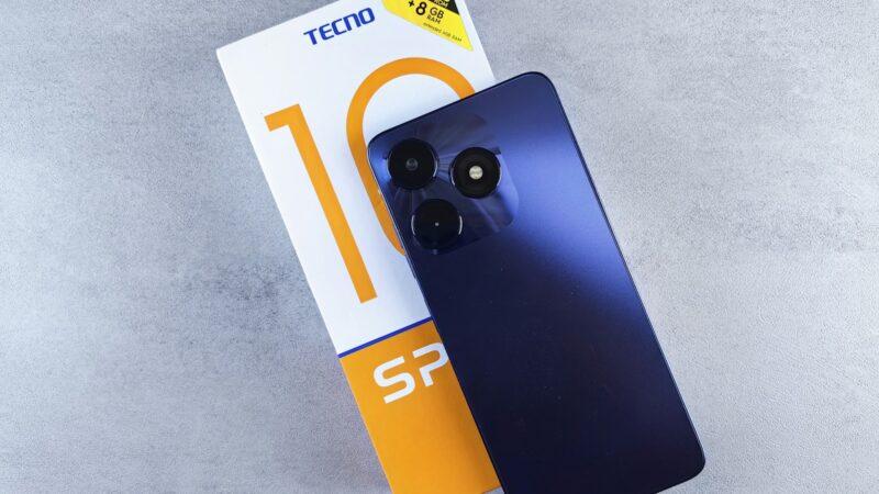 „Tecno“ sukūrė tai, ko laukėme dešimtmetį: šis telefonas plonesnis už paprastą pieštuką