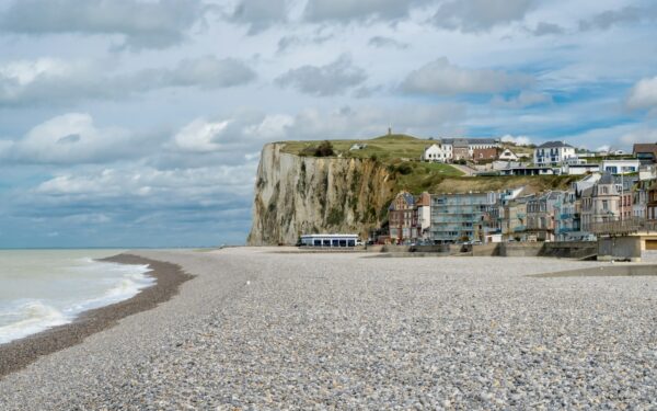 Ar tai gražiausia Prancūzijos pakrantė? Sužinokite, kur slepiasi spalvotos vilos ir ramybė