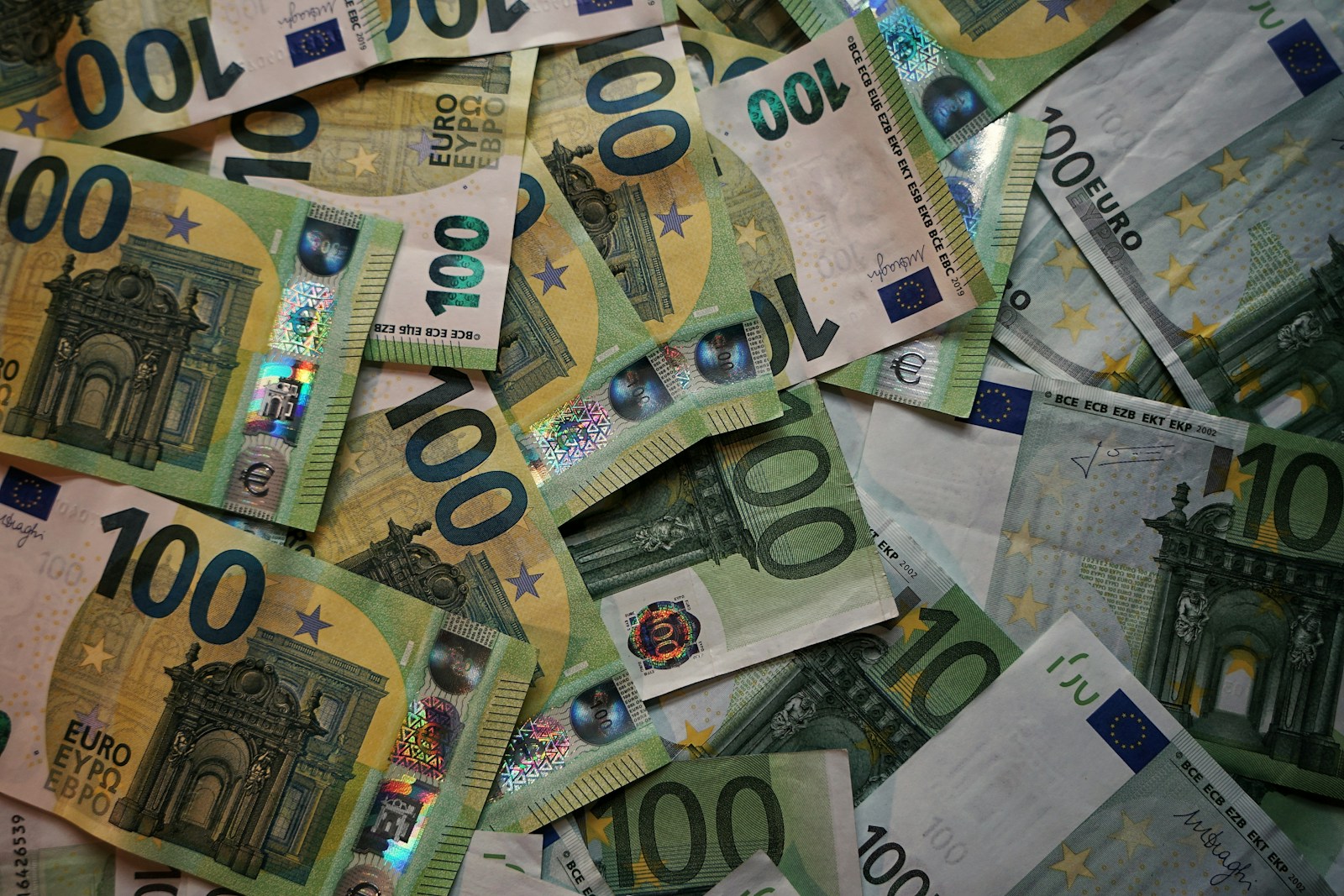 Šokiruojantys skaičiai: sukčiai iš sostinės, Joniškio, Šiaulių, Klaipėdos ir Panevėžio gyventojų pasisavimo apie 101,5 tūkst. eurų