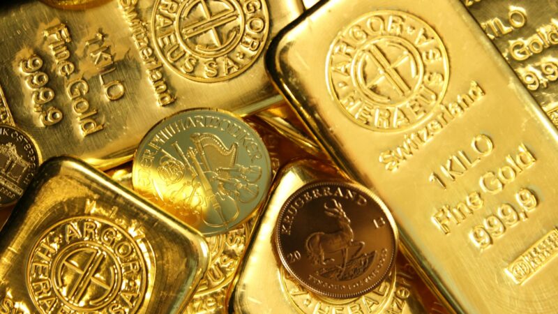 Taurieji metalai šoka į neregėtas aukštumas: aukso kaina jau pasiekė rekordines aukštumas