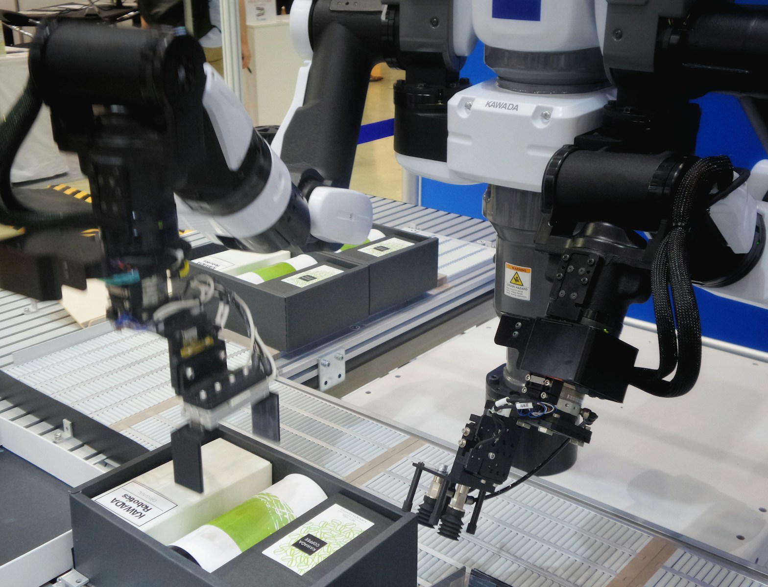 Dirbtinis intelektas perima darbus JAV sandėliuose: „Vision AI“ technologija pakeis siuntų ruošimą