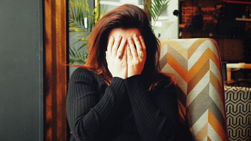 Migrena prasideda gerokai anksčiau nei skausmas: sužinokite 4 ženklus, kaip ją sustabdyti