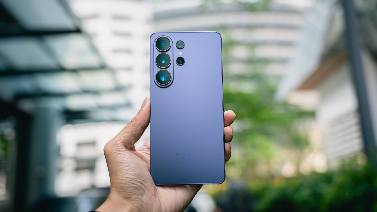 Brangiau, bet geriau: „Samsung“ pristatė naujienas, kurios privers atnaujinti telefoną