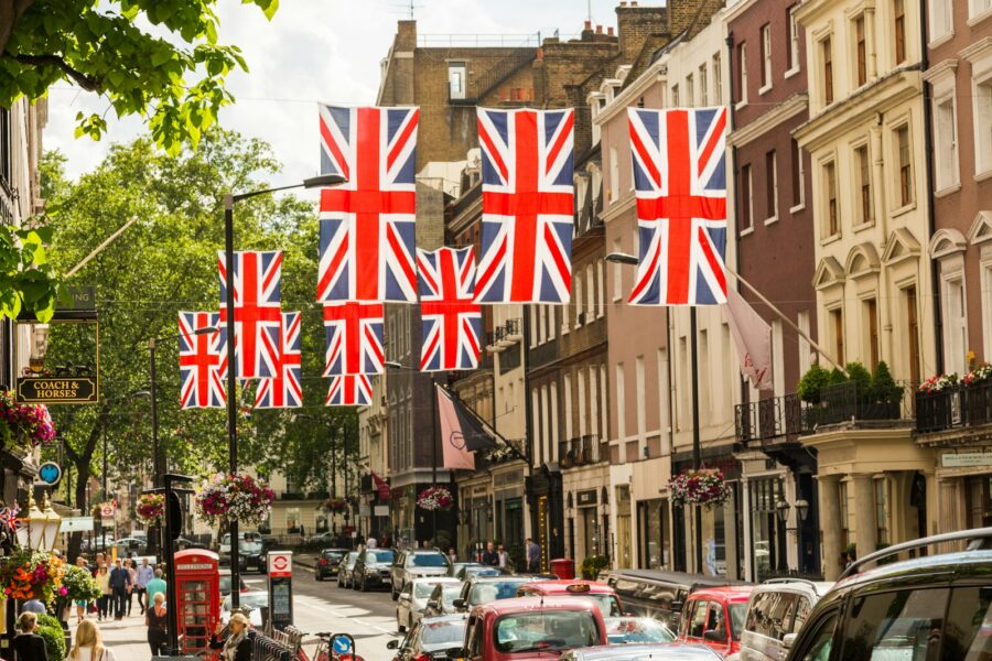 Trumpas siunčia grėsmingą žinutę Britanijai dėl Kinijos: „Tai gali baigtis labai blogai“
