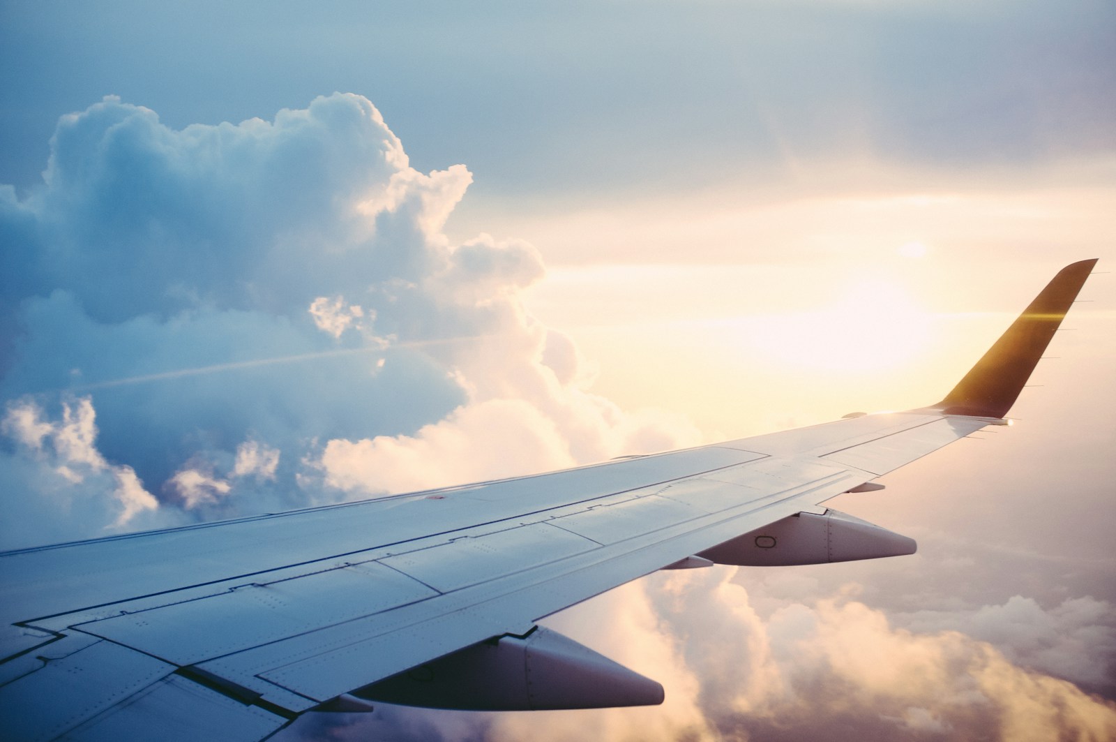 Irano karas smogia europiečiams:„Ryanair“ ir „Lufthansa“ atskleidė, kiek dabar kainuos bilietai