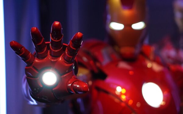 Tai jau nebe fantastika: sužinokite, kurios kultinių filmų technologijos atsidūrė jau tapo realybe